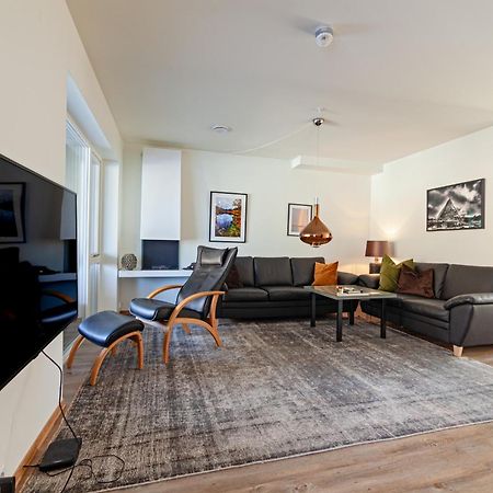 Gjermesoy Luxury Apartment Ballstad Buitenkant foto