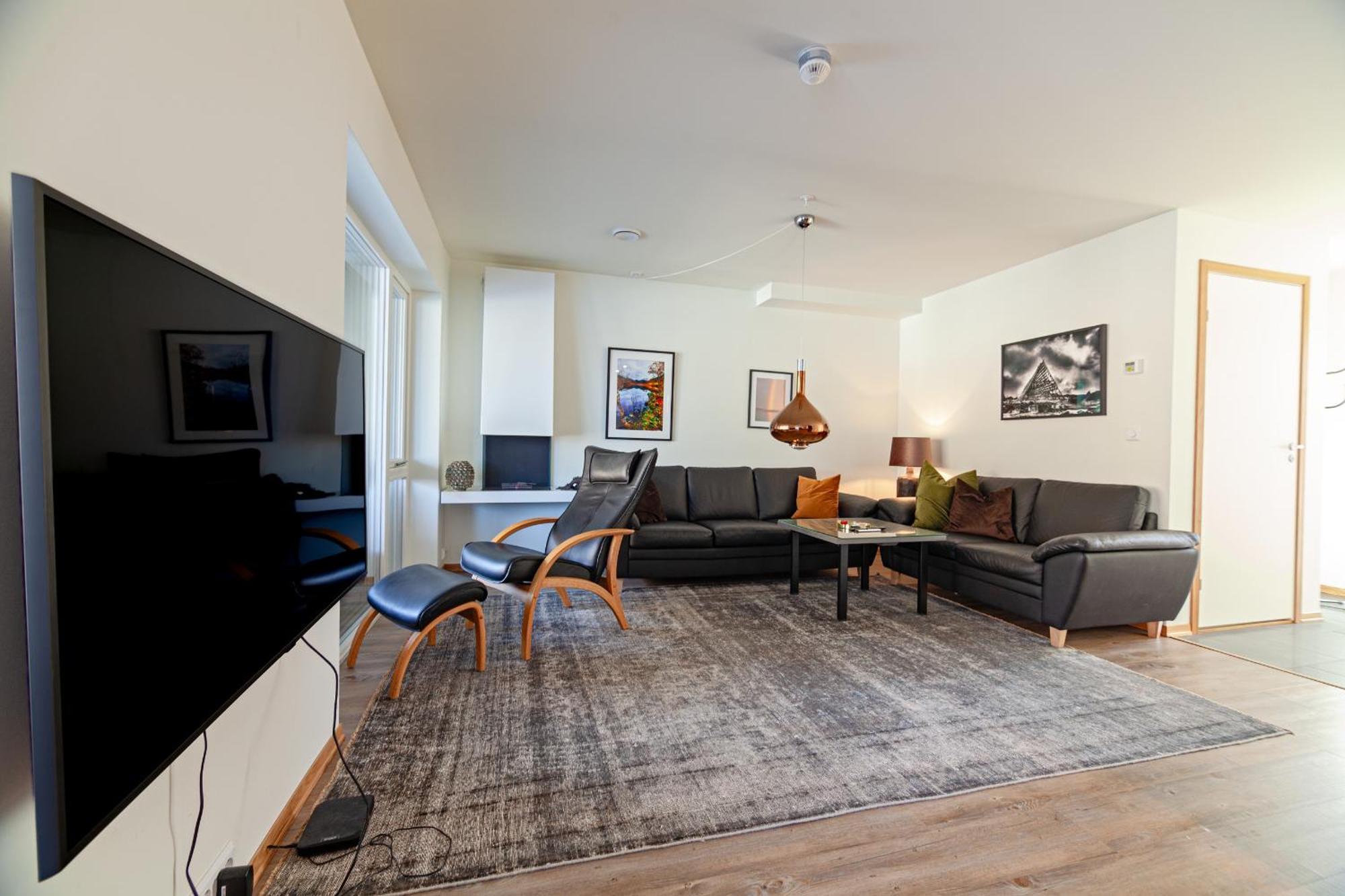 Gjermesoy Luxury Apartment Ballstad Buitenkant foto